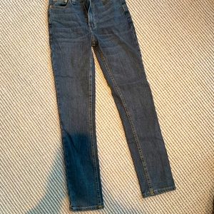 Straight leg girlfriend jeans.